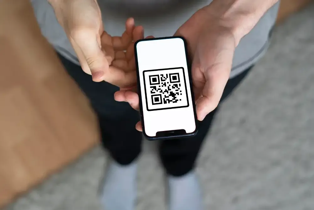 Smartphone with qr code